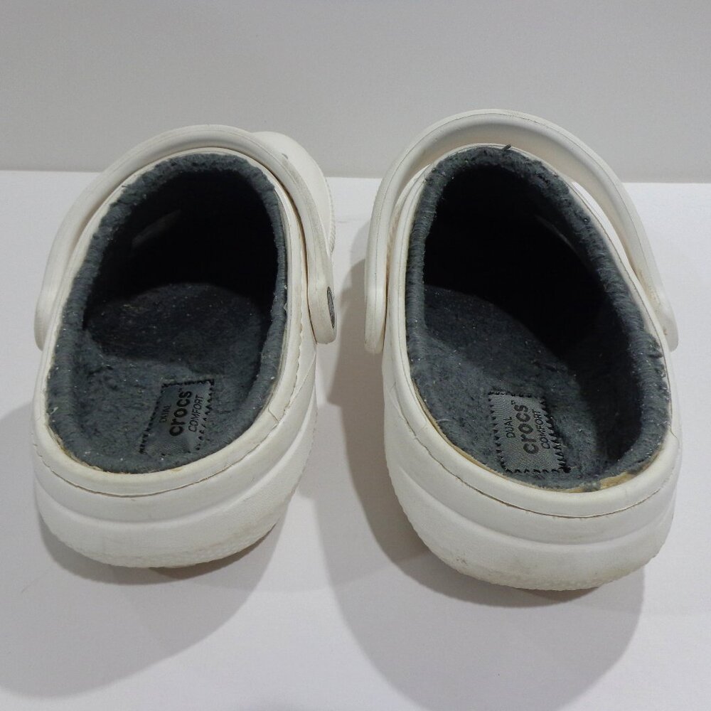 Crocs Unisex Dual Comfort Fleece Lined White Clog Shoe Size Men’s 5 Women’s 7 - Picture 3 of 8